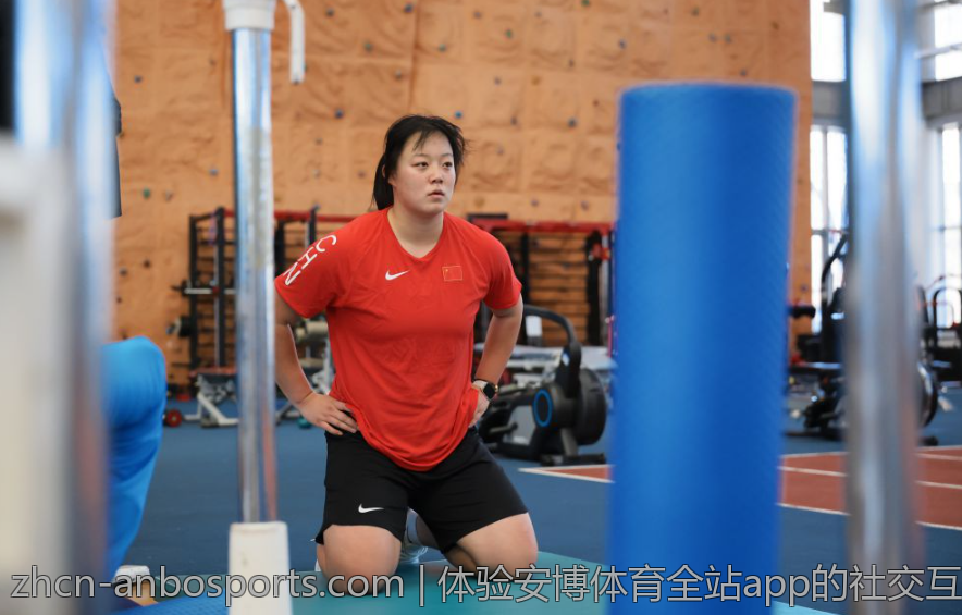 体验安博体育全站app的社交互动功能